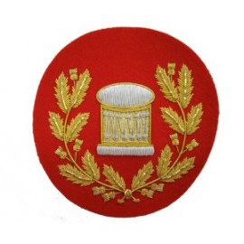Arm Drum Badge in Wreath on Red (Gold)