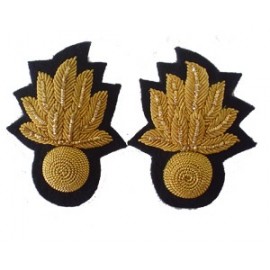 ROYAL WELSH FUSILIERS OTHER RANKS COLLAR BADGES